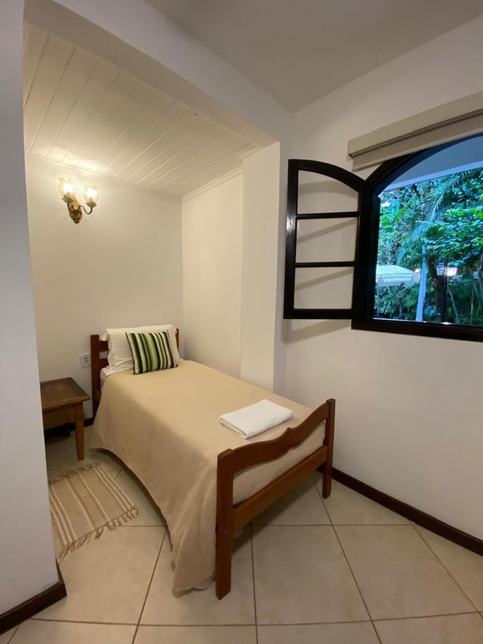 Aratinga Inn Abraão Exteriér fotografie